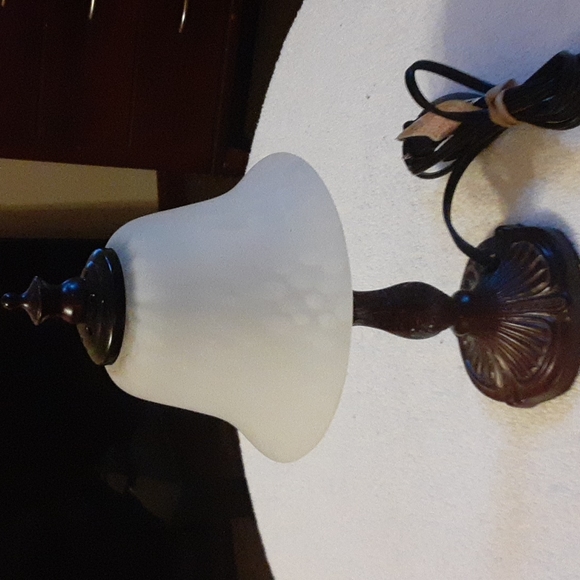 Tiffany Style Lamp - Picture 1 of 5